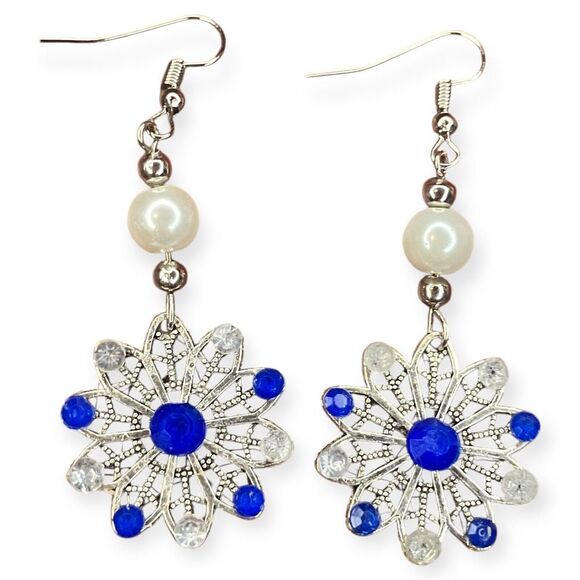 Silver Tone Winter Christmas Snowflake Blue Rhinestone 2.25"‎ Dangle Earrings - Picture 1 of 8